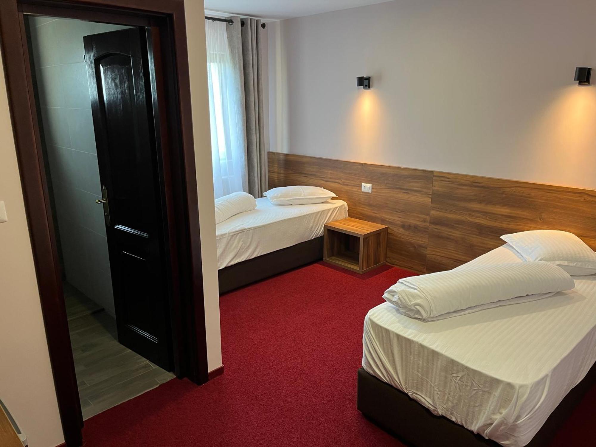 Pension Florica Pitesti Exterior photo